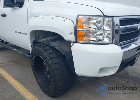 2008 Chevrolet Silverado 1500 Work Truck z USA, uszkodzony, nr VIN 1GCEK19C38Z214913